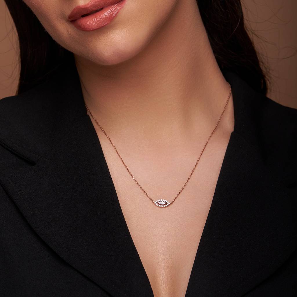 Eye-Catching Diamond Necklace : KNP0002