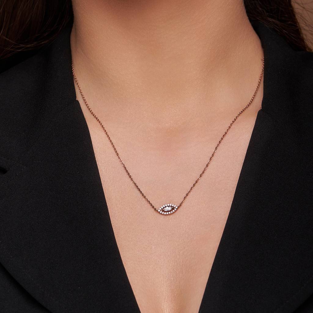 Eye-Catching Diamond Necklace : KNP0002