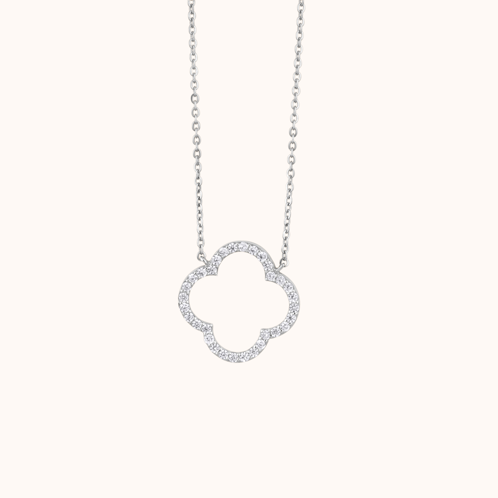Round Diamond Clover Necklace : KNP0040