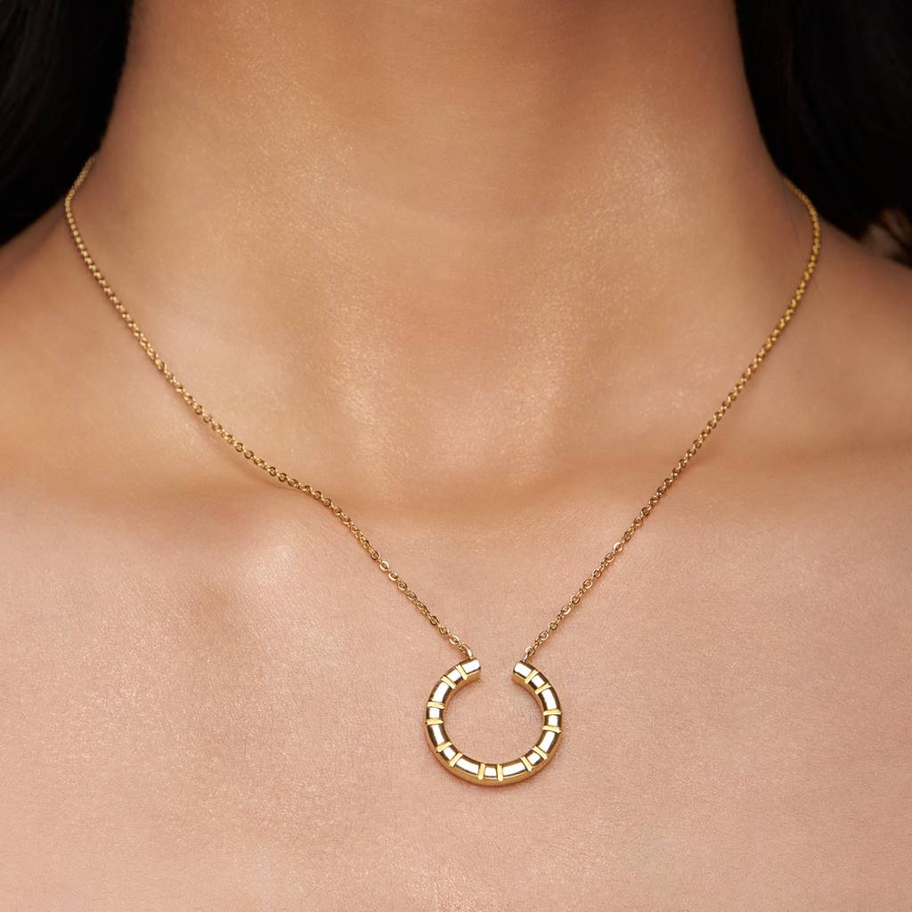 Celestial Circle Necklace : KNP0050