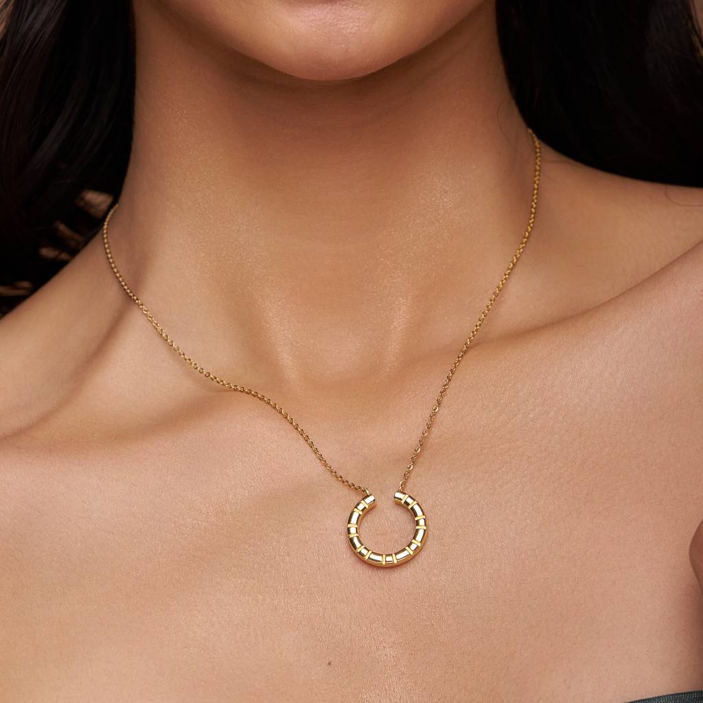 Celestial Circle Necklace : KNP0050