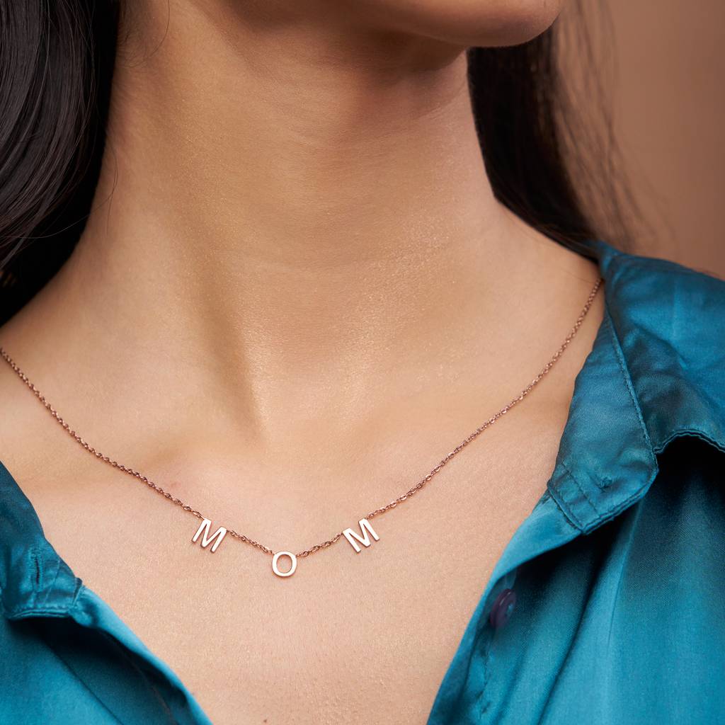 Customizable 'Mom' Necklace : KNPR0003