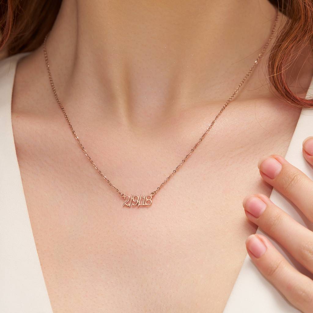 Special Date Silver Necklace : KNPR0083