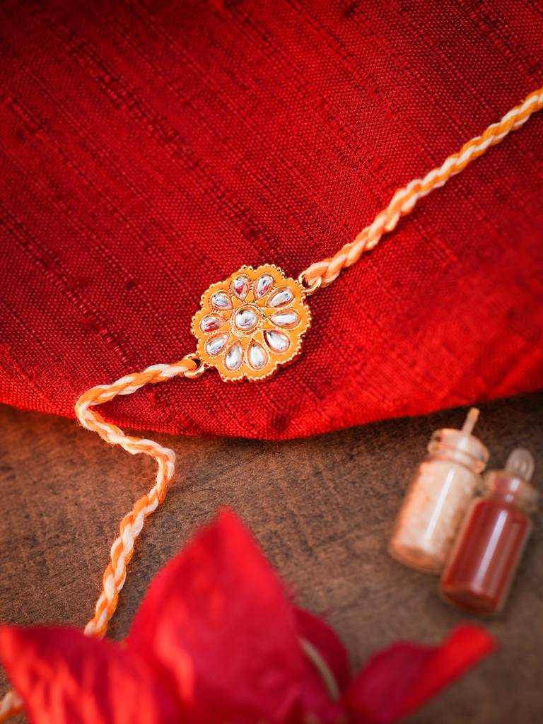 Eternz Certified Jewellery - Kraft Smiths Vaishali Peachy Flower Rakhi
