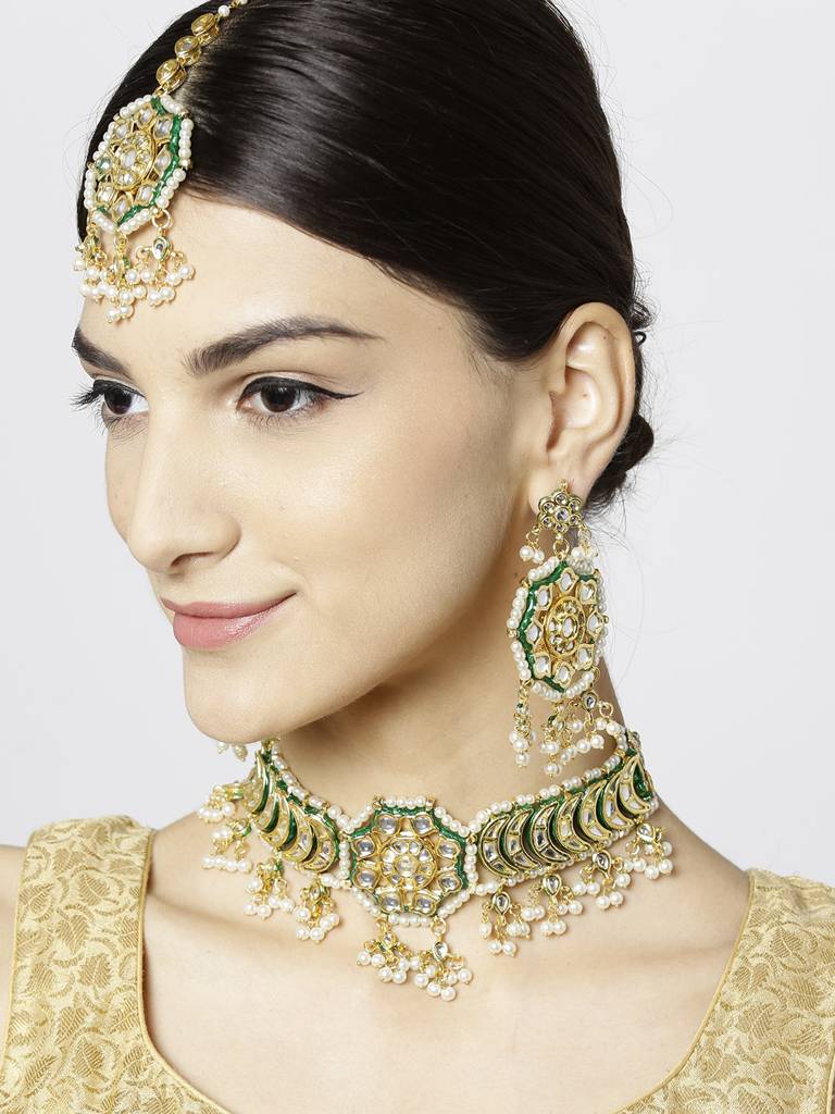 Firoza Gold Plated Jodha Choker Set With Earrings And Maangtikka Set : KUNCH781