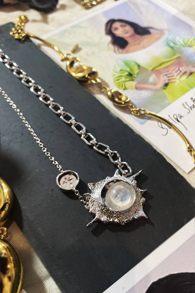 Alba Pendant Chain : 33