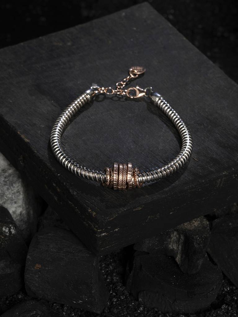 Twisted Charm Bracelet : NLB3