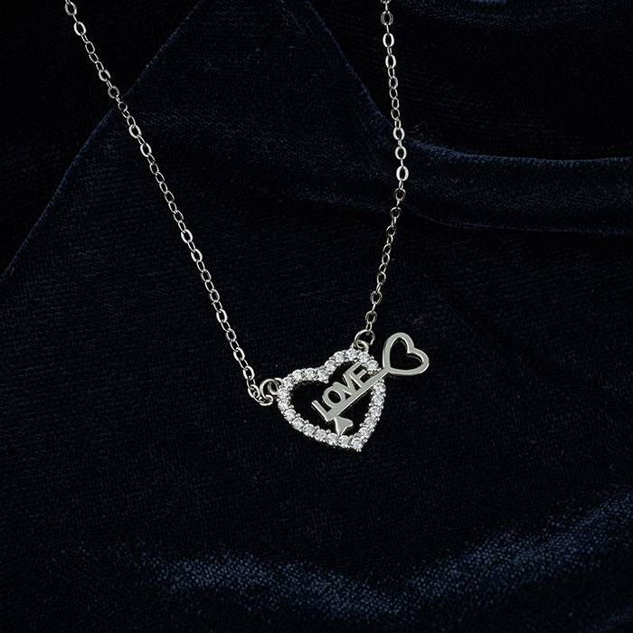 Love Key Cz Studded Chain Locket : LCL137