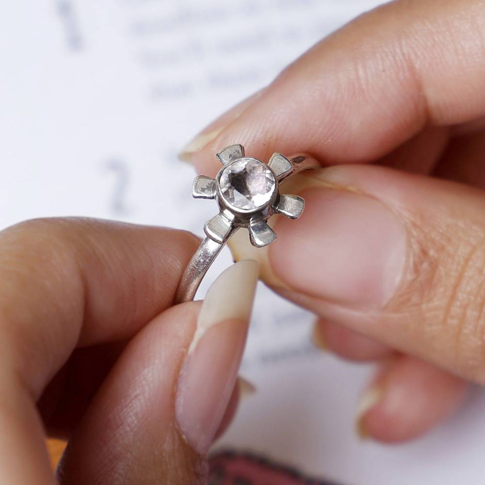 Floral Design Sterling Silver Ring With Gemstone : LDA844-85-Quartz