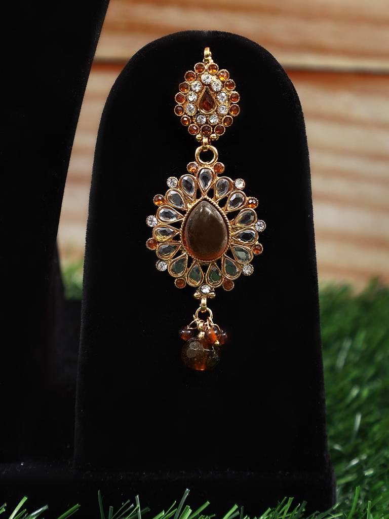 Metal With Stone Studded Fashion Necklace Set : LDA904