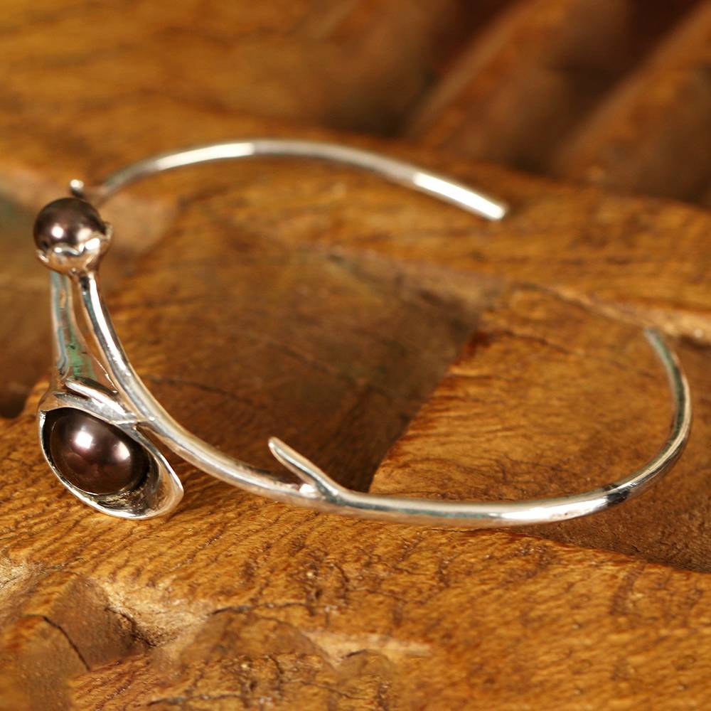 Sterling Silver Flower Branch Black Pearl Open Bracelet : LDB277