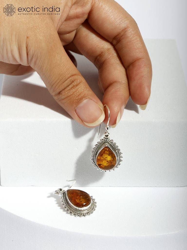 Teardrop Shaped Cabochon Amber Gemstone Earrings : LDD276