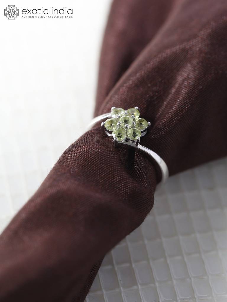 Sterling Silver Ring With Flower Design Peridot Gemstone : LDD409-75