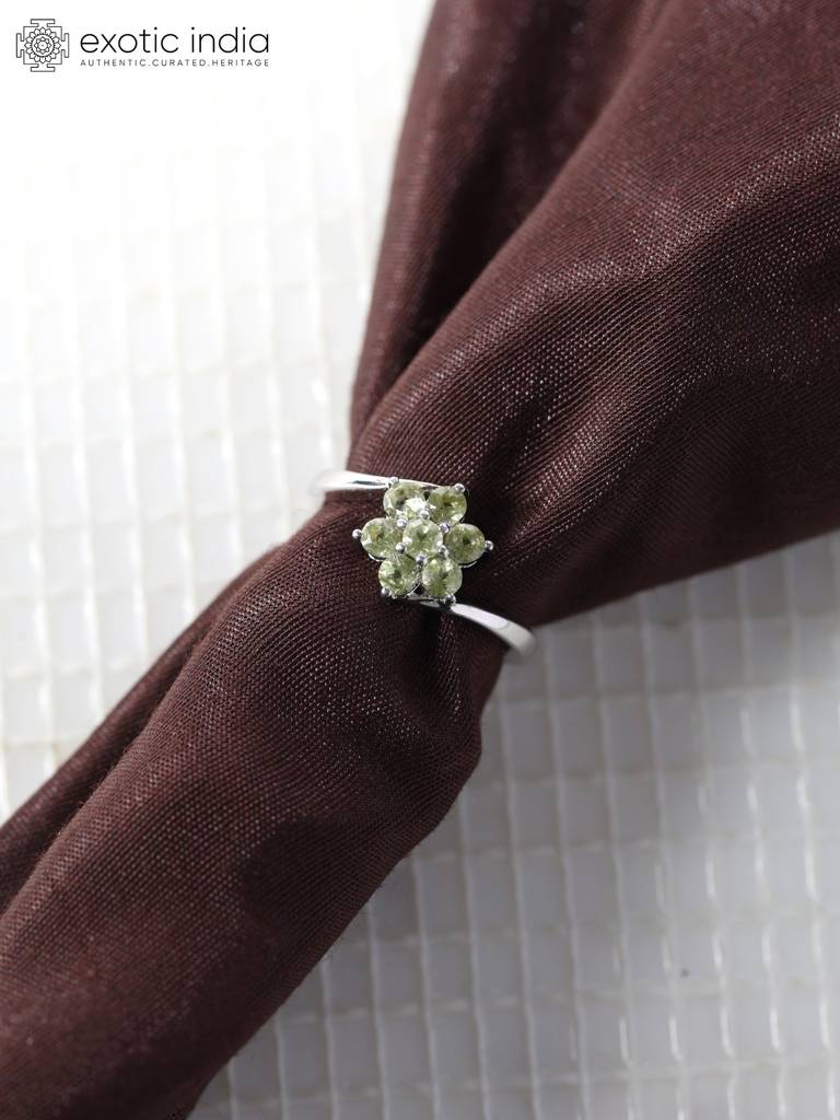 Sterling Silver Ring With Flower Design Peridot Gemstone : LDD409-75