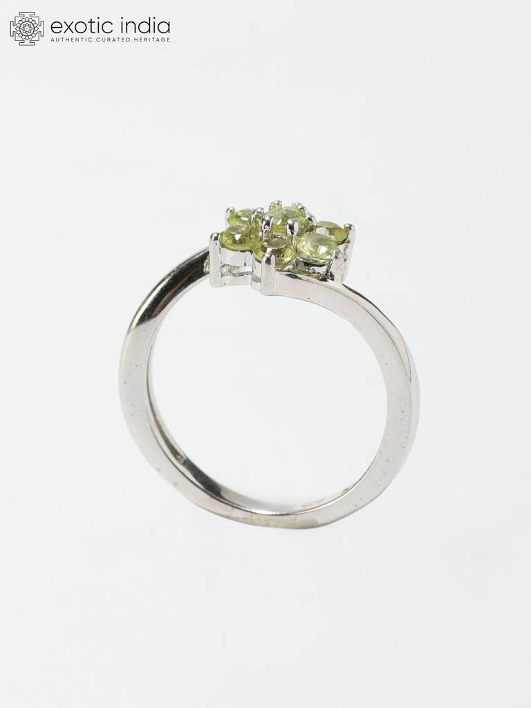 Sterling Silver Ring With Flower Design Peridot Gemstone : LDD409-75