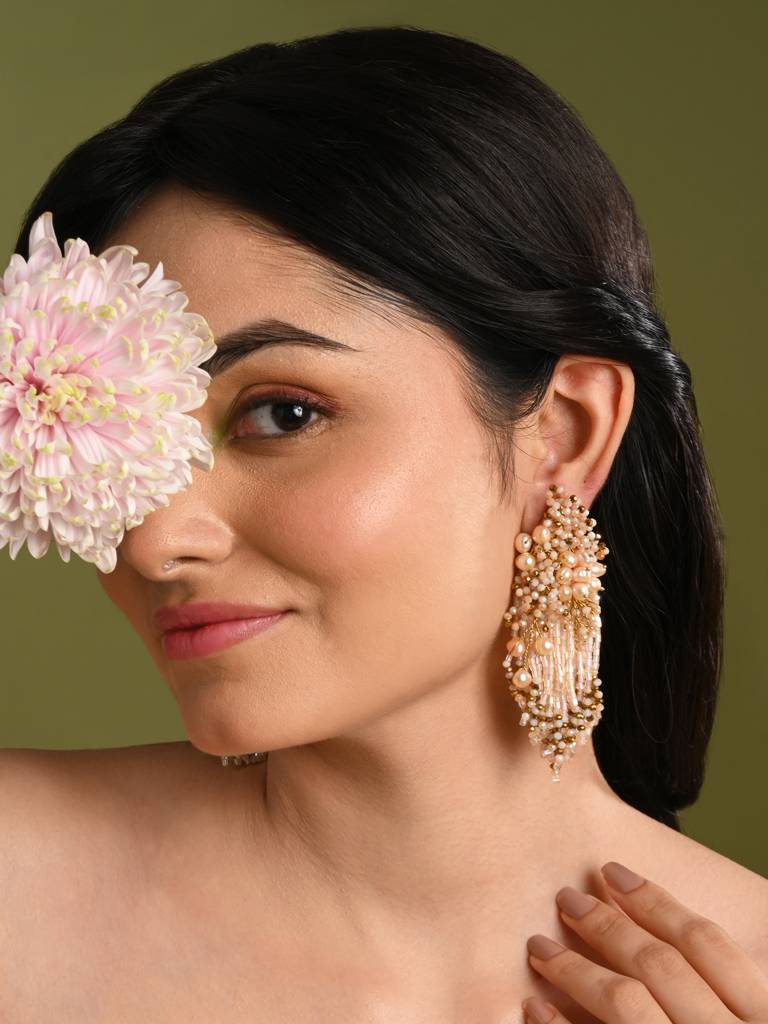 Fresh Water Pearl Floral Long Earrings : LE-954-01PEACH