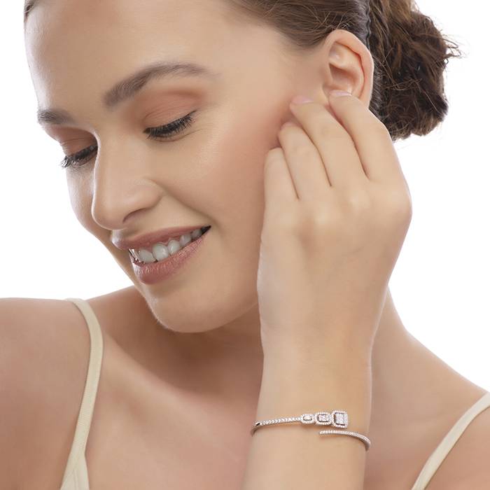Silver Contemporary Adjustable Cz Kada : LK14