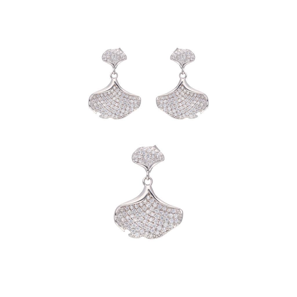 Petals Of Elegance Pendant Set : lvd115