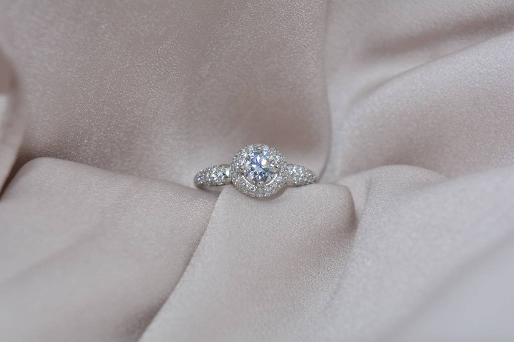 Luxe Majesty Ring : LVD145
