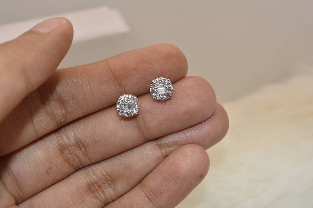 Whispering Gems Studs : lvd292