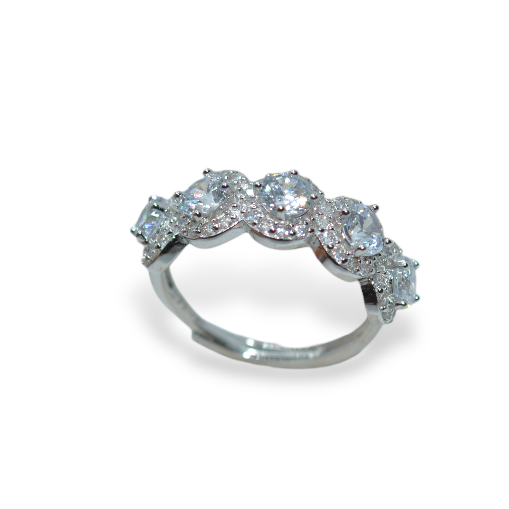 Shining Serenity Loop Ring : LVD476