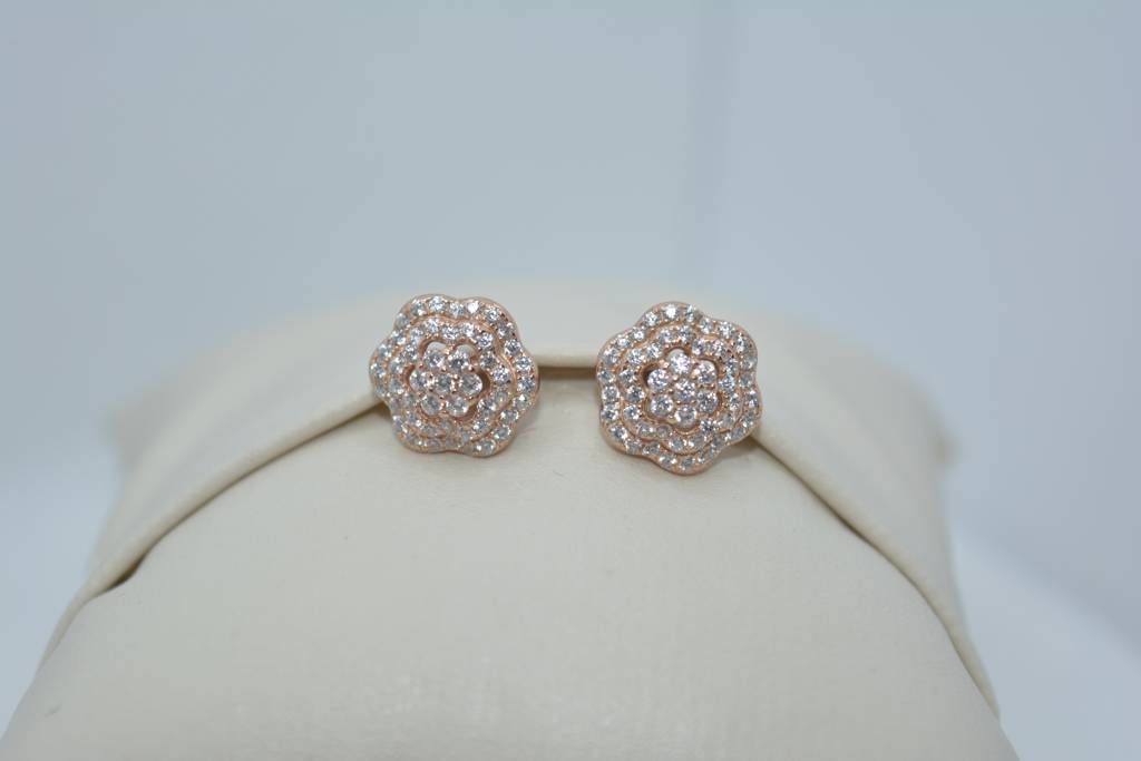 Rose Petal Elegance Earrings : LVD513