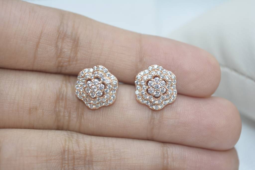 Rose Petal Elegance Earrings : LVD513