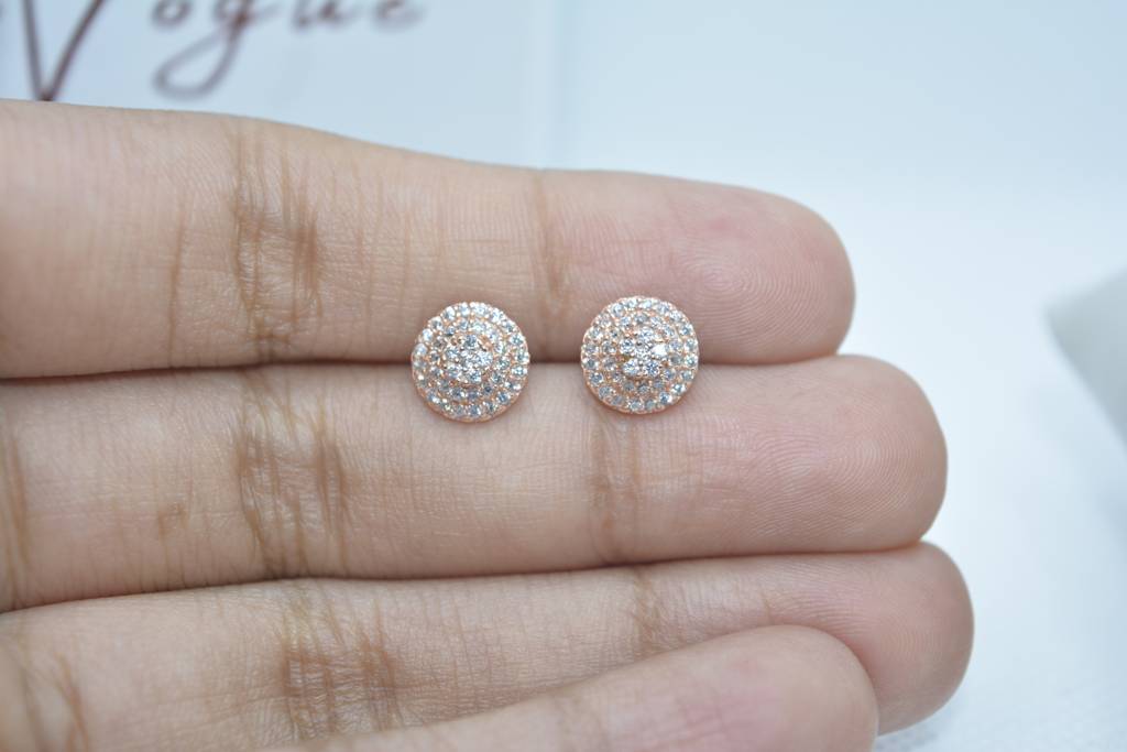 Glimmering Gems Studs : LVD532