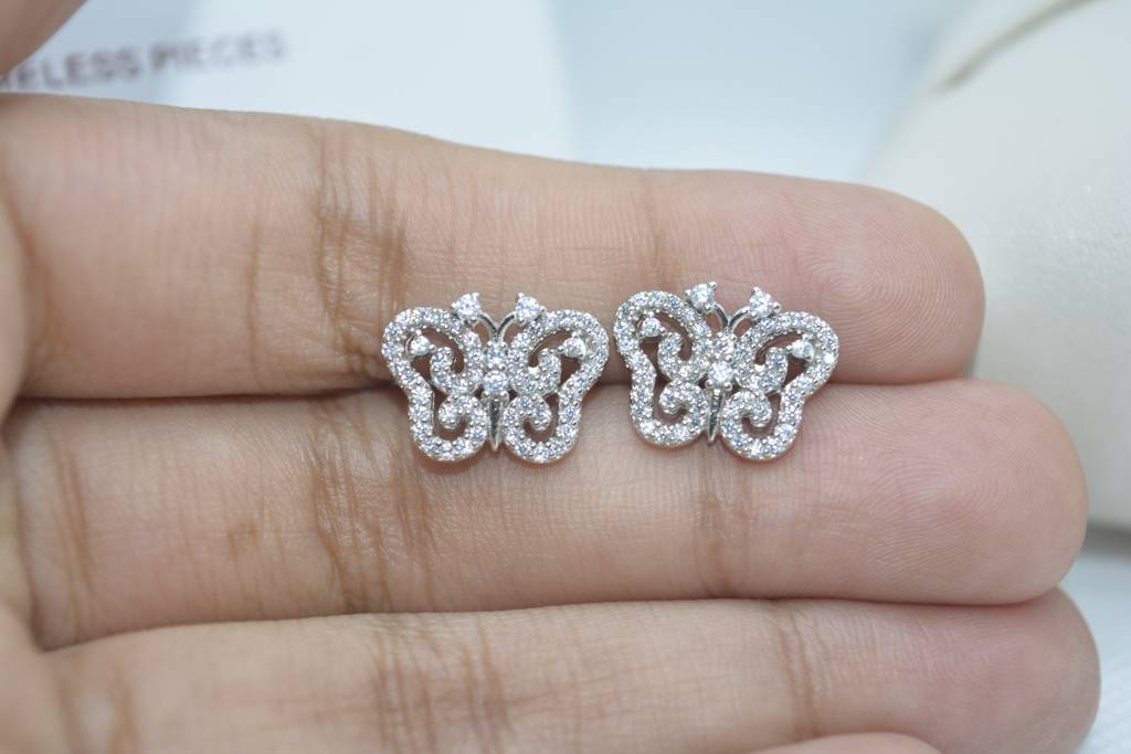 Enchanting Wings Earrings : LVD546