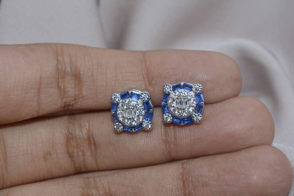 Azure Sparkle Studs : lvd62