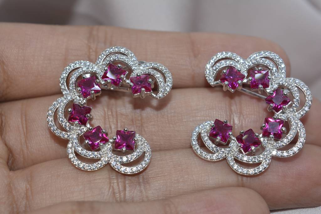 Rosy Radiance Hoop Earrings : lvd78