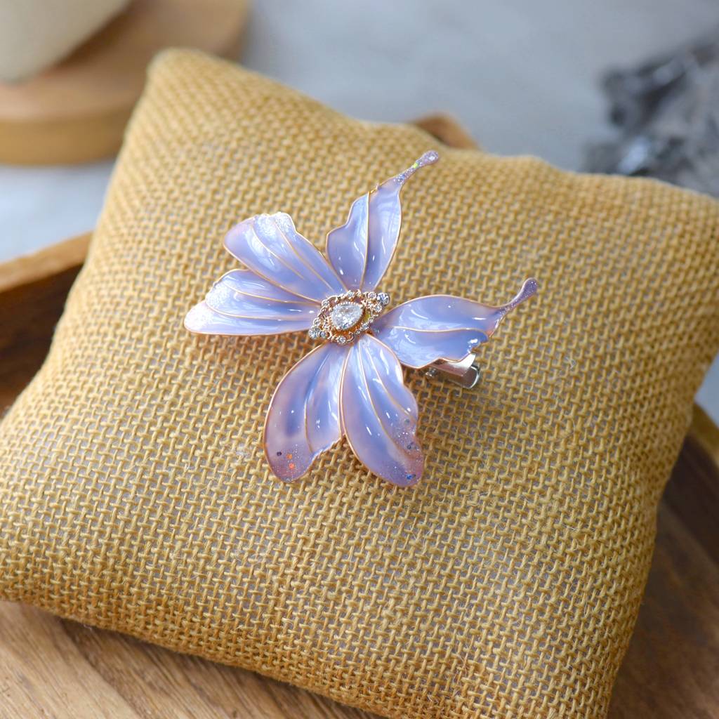 Lavender Butterfly Hair Clip : LavenderButterflyHairClip