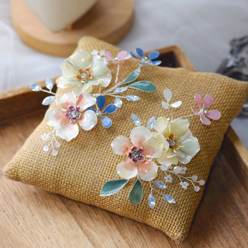 Lavinia Hair Accessory : LaviniaHairAccessory