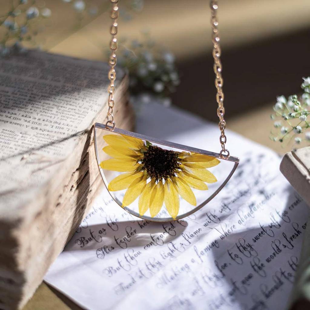 Little Miss Sunshine Neckpiece : LA-FF-LSN-G1