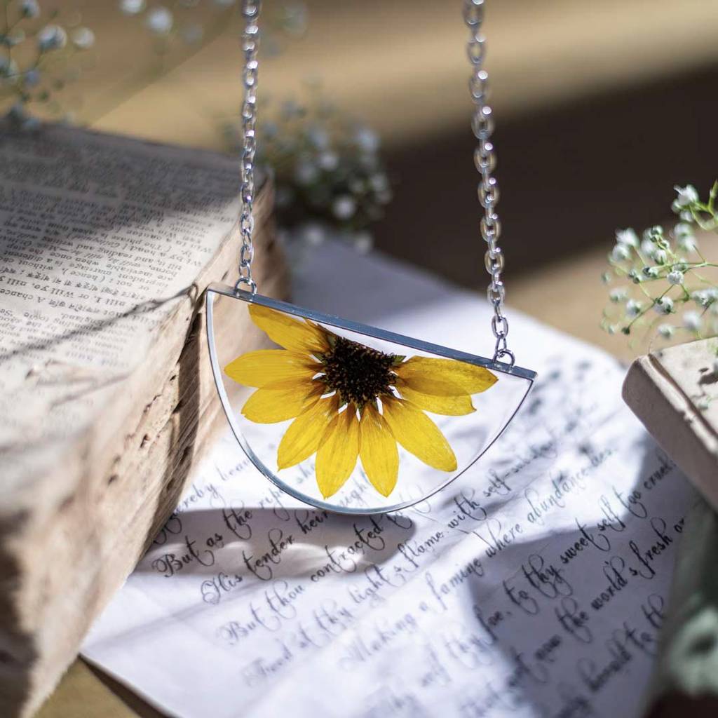 Little Miss Sunshine Neckpiece : LA-FF-LSN-S1