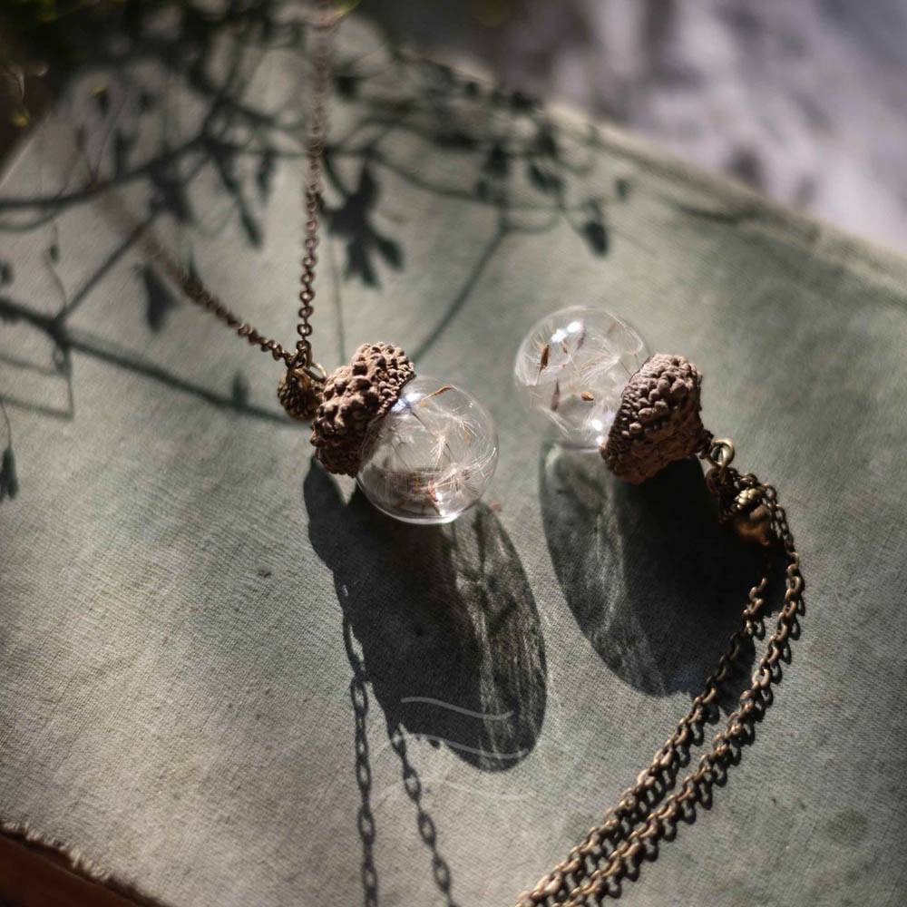 Locket Of Love And Luck : LA-DA-LL-UN-BR-1