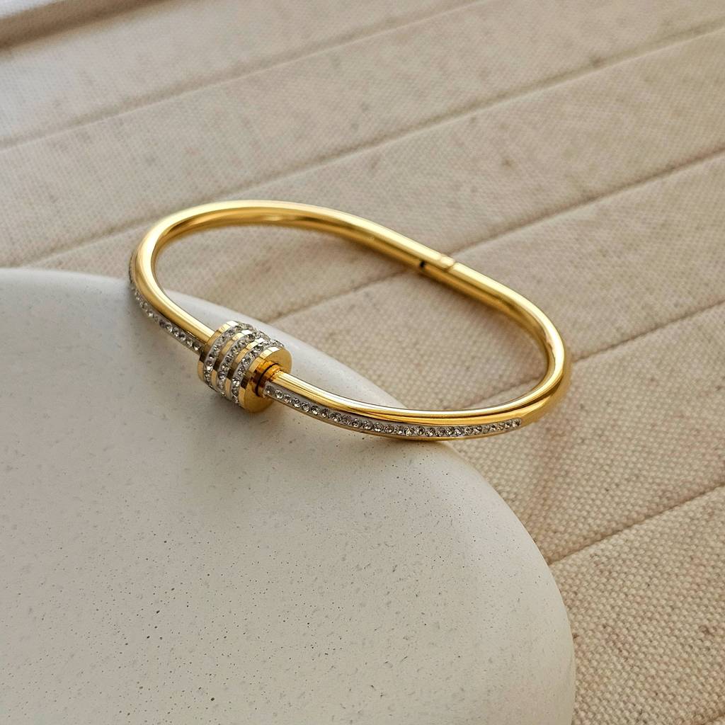 Luxury Zircon Inlaid Screw Bracelet : TAA-9708571001110-BRACELET