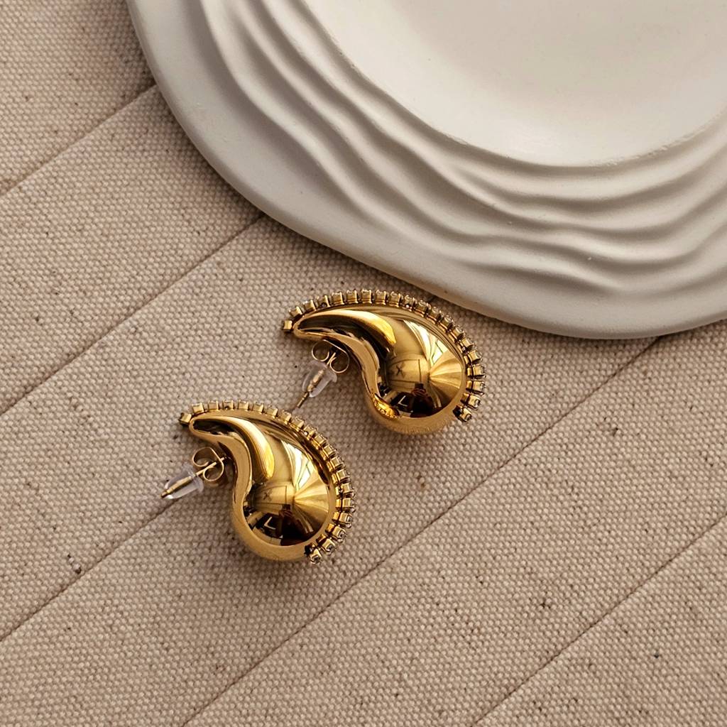 Luxury Zircon Water Drop Stud Earrings : TAA-9708563661078-EARRING