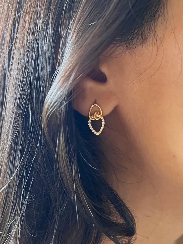 Entwine Earrings - 24K Gold Micron Plating : M7ER2-Y