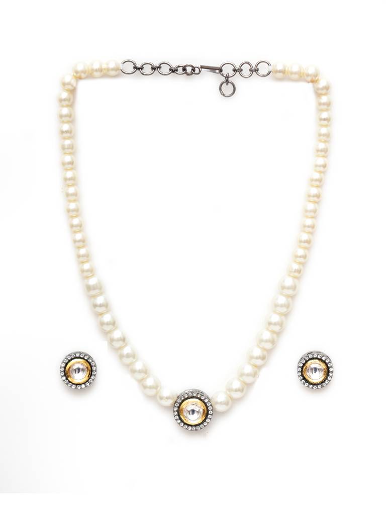 Kundan And Pearl Choker With Studs : RRA23-14