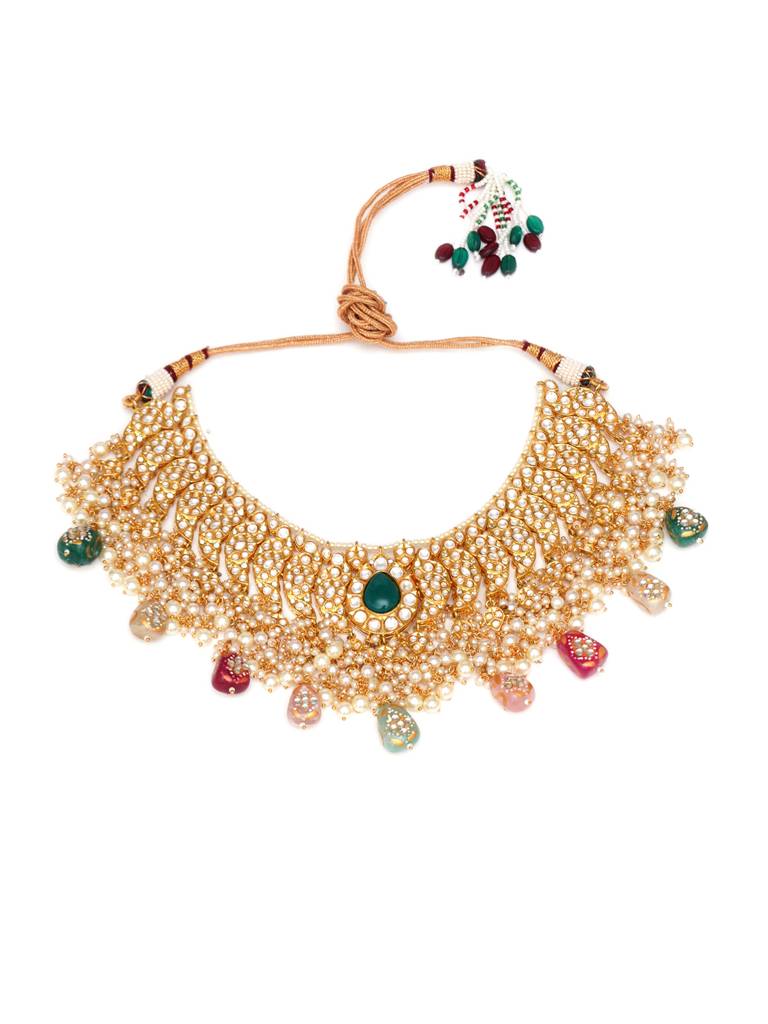 Maharani Kundan Choker With Green Centrepiece & Matching Earrings & Maang Tikka : RRA23-7