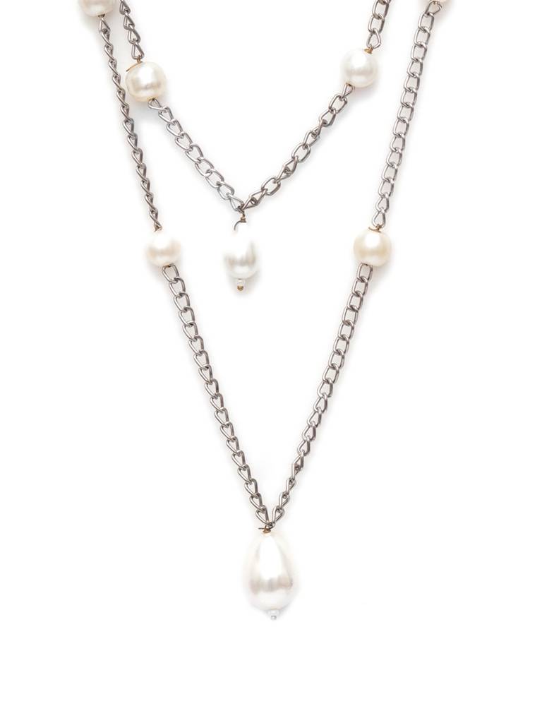 Layered Pearl And Silver Neckpiece : RRA23-69