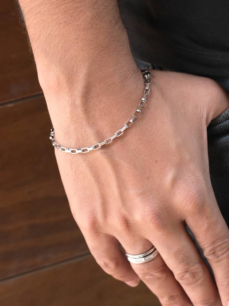 Sleek Silver Bracelet : MBR009