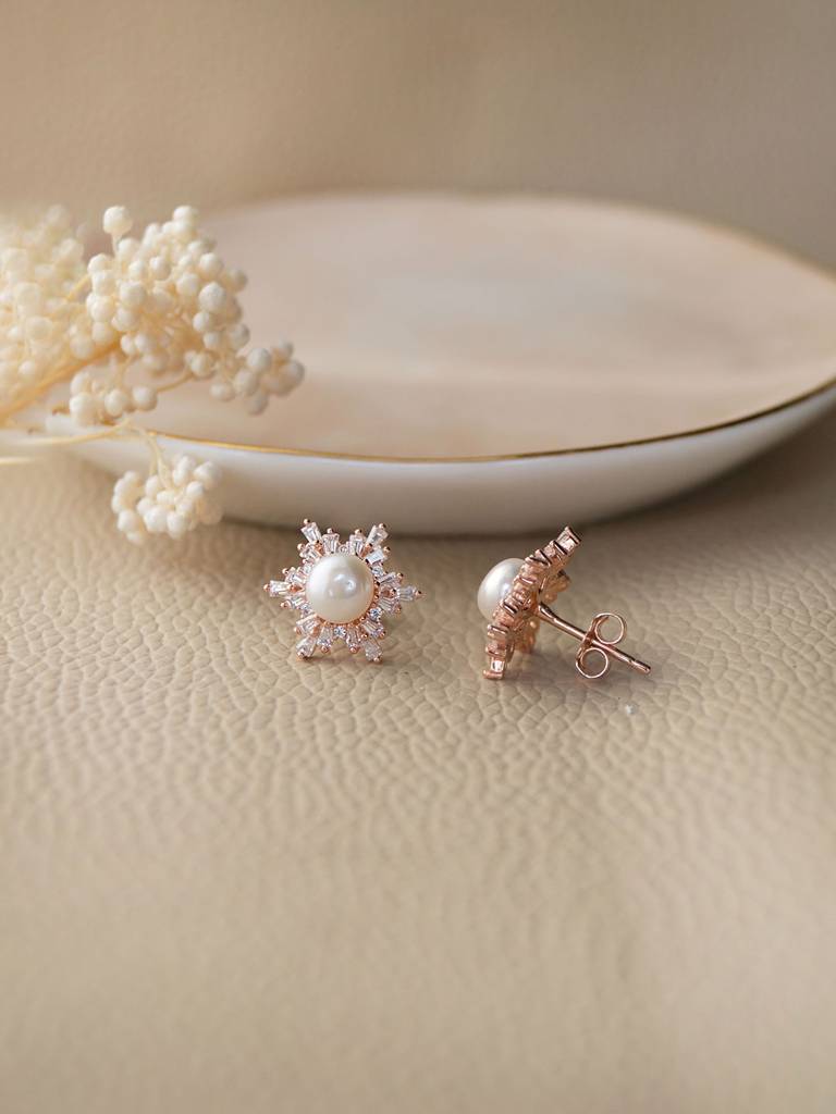 Mannash Pearl Celebration Rose Gold Plated Sterling Silver Stud Earrings : MCRES571D1339