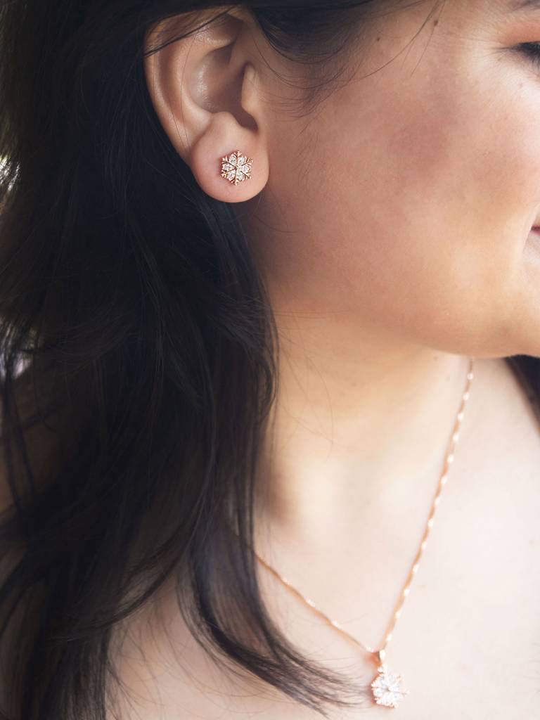 Mannash Snow Flake Rose Gold Plated Sterling Silver Stud Earrings : MCRES574D1354