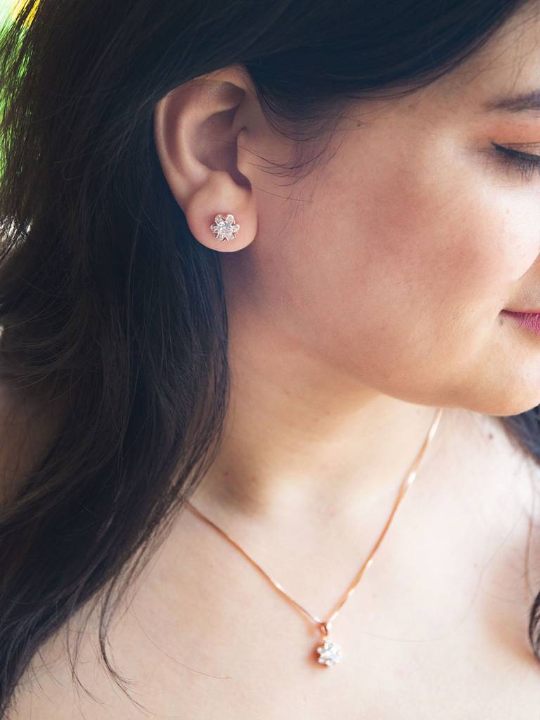 Solitaire Cluster Rose Gold Plated Sterling Silver Stud Earrings : MCRES575D1359