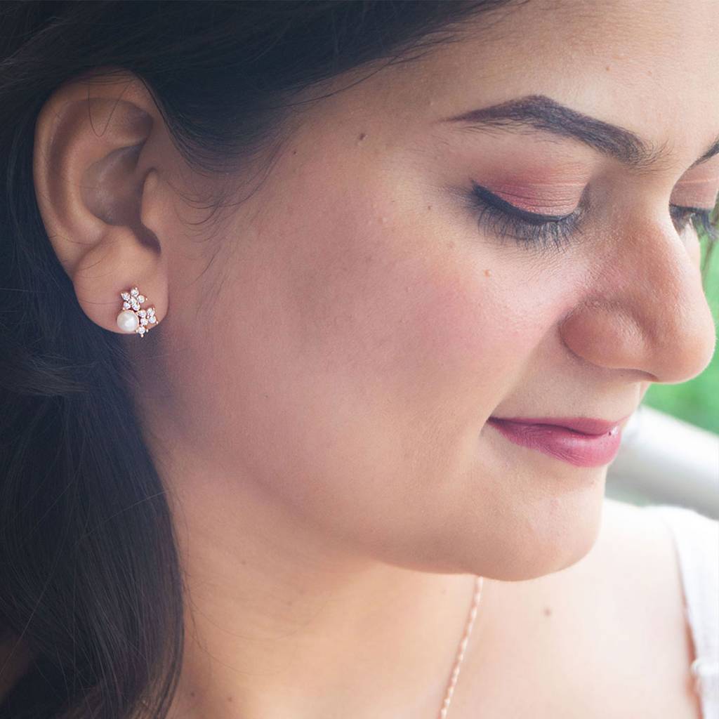 Mannash Pearly Flower Garland Rose Gold Plated Sterling Silver Stud Earrings : MCRES594D1421