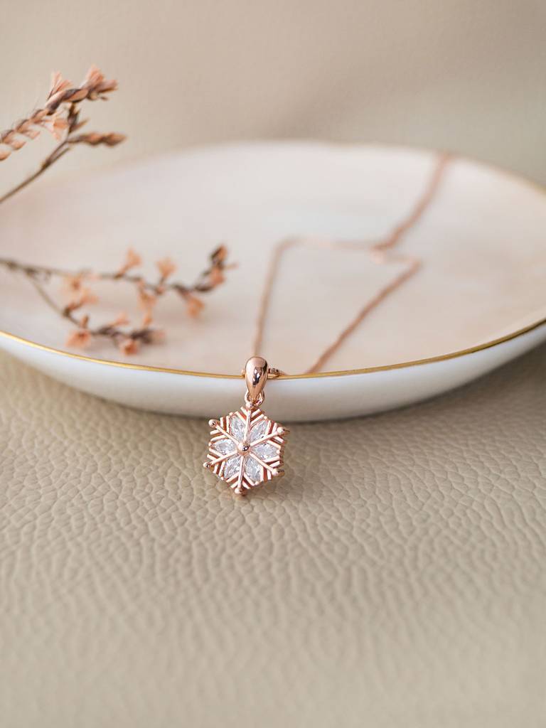 Mannash Snow Flake Rose Gold Plated Sterling Silver Pendant Set With Chain : MCRJPSC574D1356