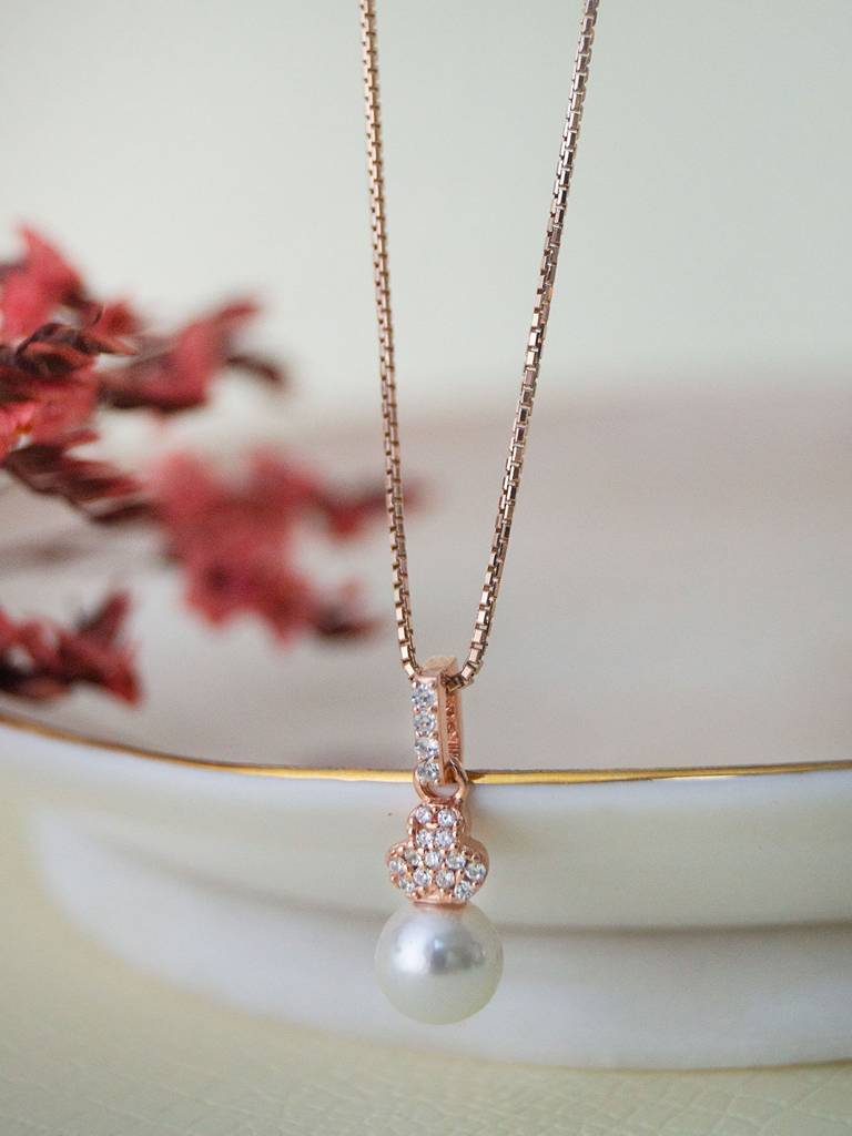 Mannash Tiny Pearly Crown Rose Gold Plated Sterling Silver Pendant Set : MCRJPSC709D1688