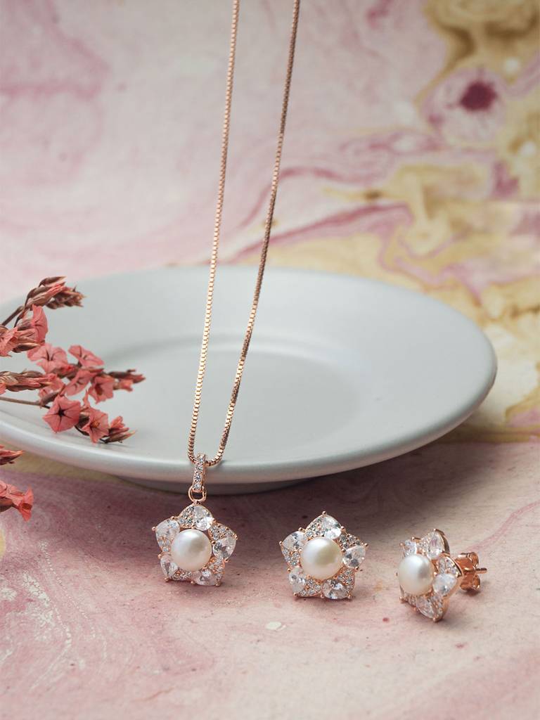 Mannash Blooming Pearl Flower Rose Gold Plated Sterling Silver Pendant Set : MCRJPSC802D1879
